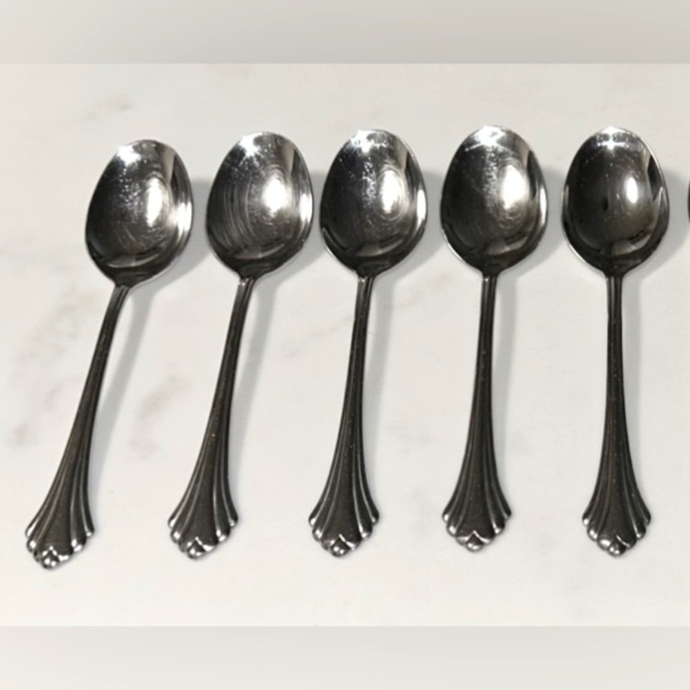 Oneida Bancroft Soup Spoons